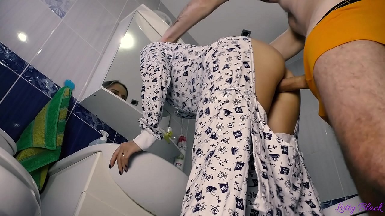 Hack with young in pajamas e qetella ka molomo cum in esele - letty black